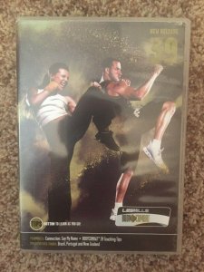 LesMills Routines BODY COMBAT 39DVD + CD + waveform graph